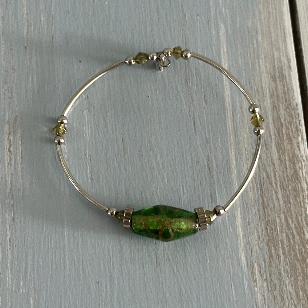 Beautiful Link Beaded Bracelet w Green Art Glass Focal Crystal & Tube Beads